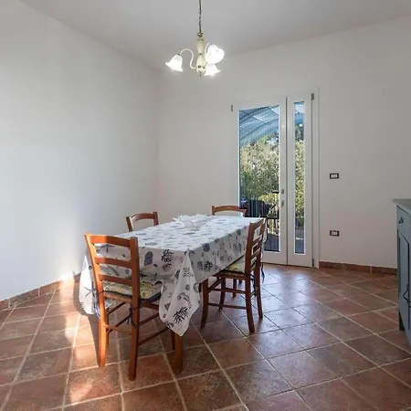 Trullo Rizzelli - Salento Reservation