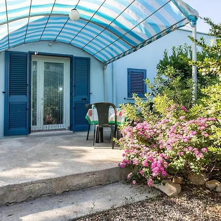 Holiday home Trullo Rizzelli - Salento Reservation Torre Suda