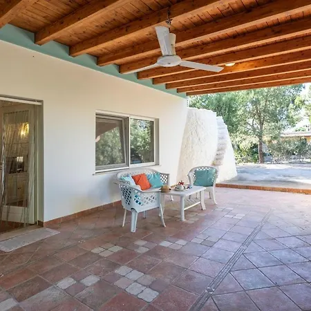 Holiday home Trullo Rizzelli - Salento Reservation